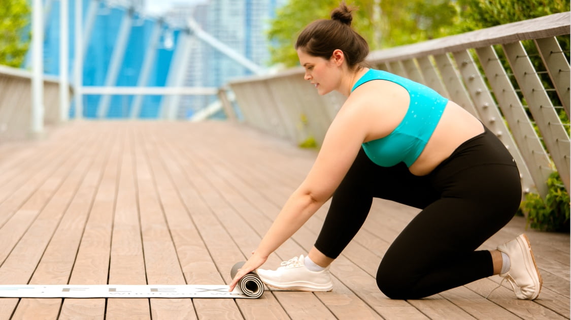 Chloe starting a virtual personal training session in the great outdoors.